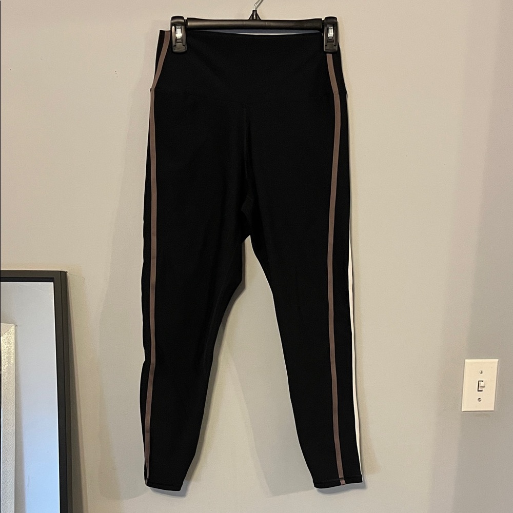 Abercrombie Black and Brown Striped 7/8 leggings